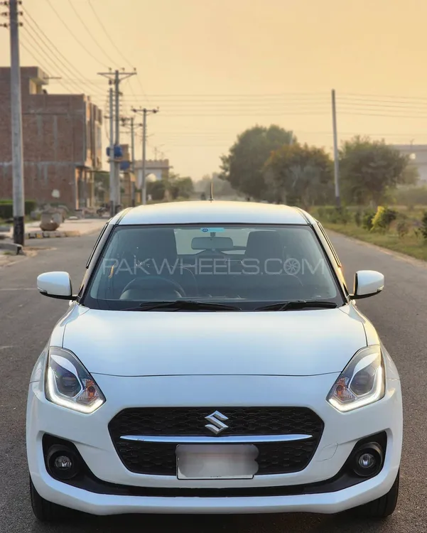 Suzuki Swift 2024 for Sale in Faisalabad Image-1