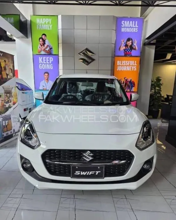 Suzuki Swift 2025 for Sale in Faisalabad Image-1