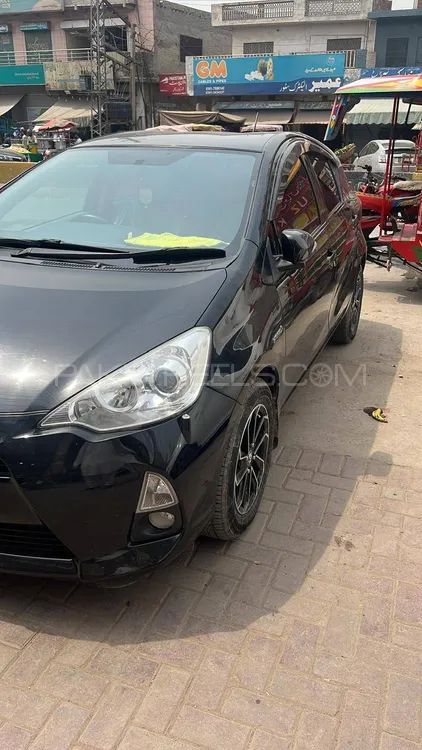 Toyota Aqua 2013 for Sale in Islamabad Image-1