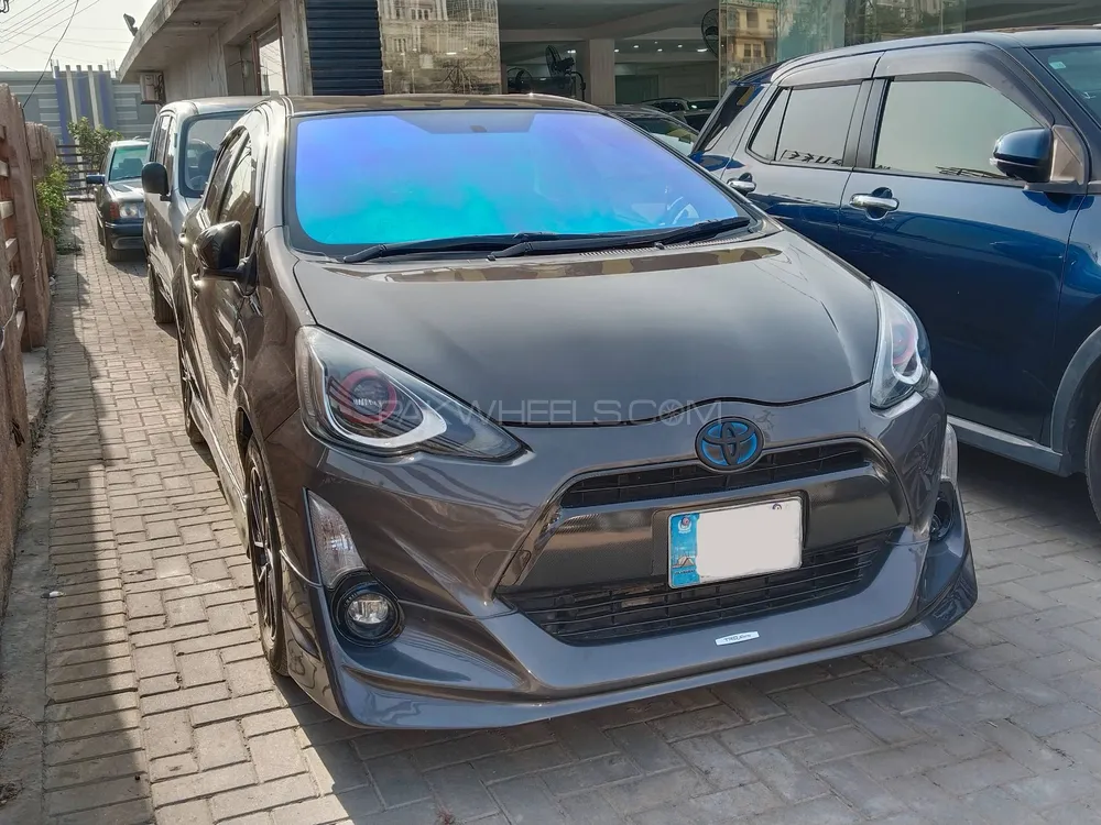 Toyota Aqua 2015 for Sale in Islamabad Image-1