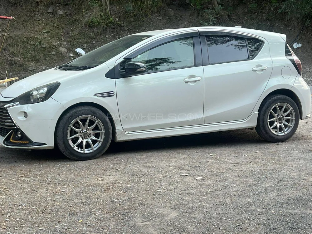 Toyota Aqua 2016 for Sale in Islamabad Image-1