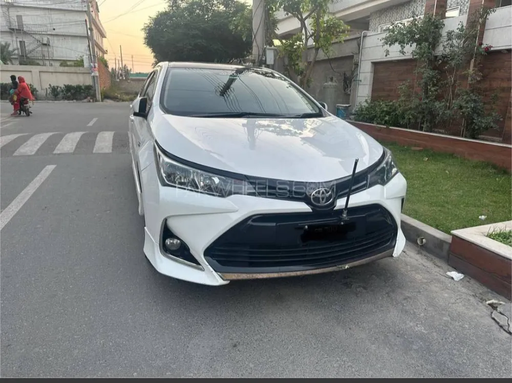 Toyota Corolla 2018 for Sale in Faisalabad Image-1