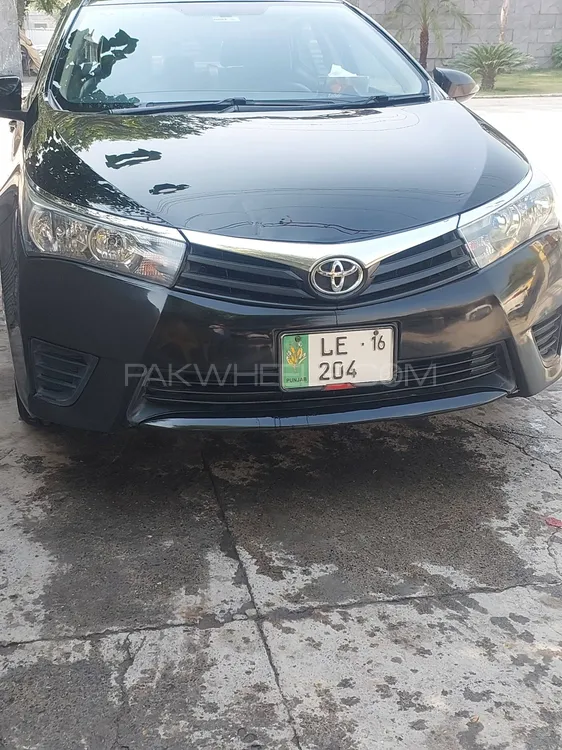 Toyota Corolla 2015 for Sale in Islamabad Image-1