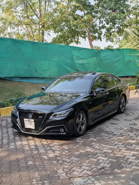 Toyota Crown 2018 for Sale in Islamabad Image-1