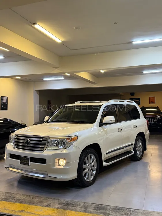 Toyota Land Cruiser 2013 for Sale in Lahore Image-1