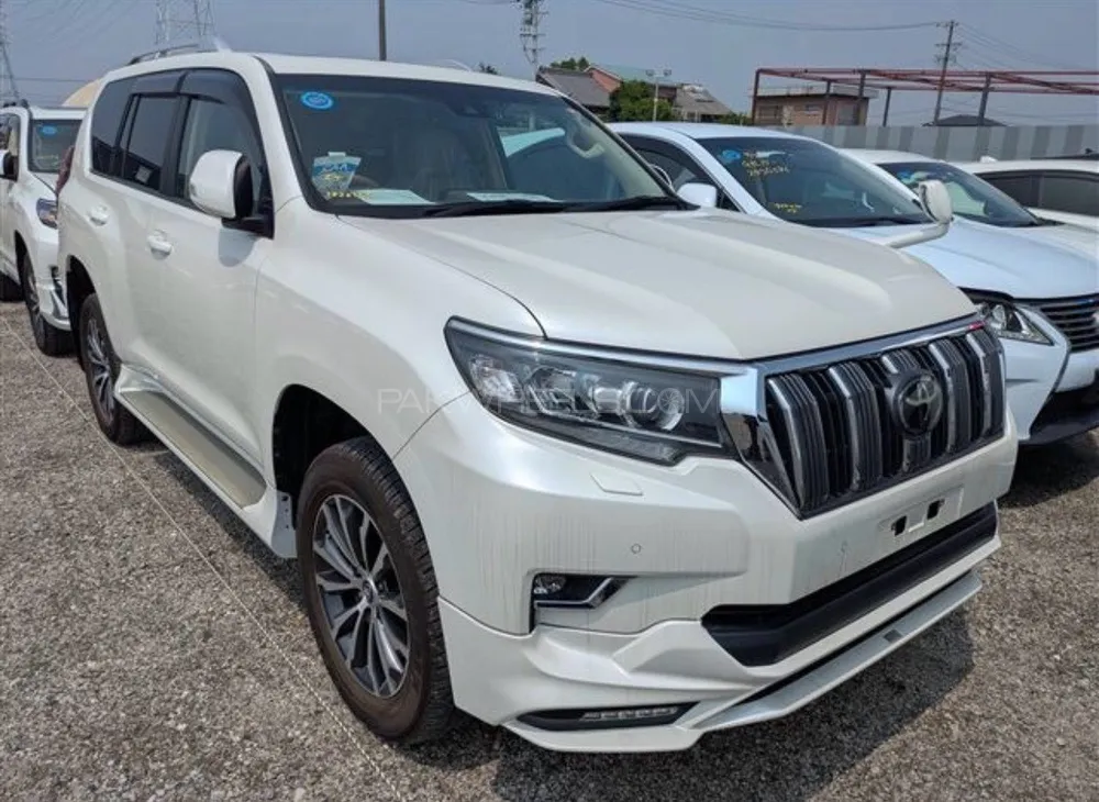 Toyota Prado 2022 for Sale in Karachi Image-1
