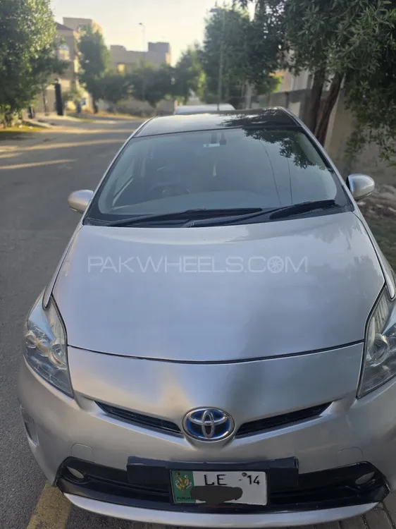 Toyota Prius 2010 for Sale in Lahore Image-1