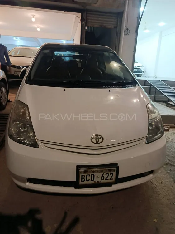 Toyota Prius 2011 for Sale in Karachi Image-1