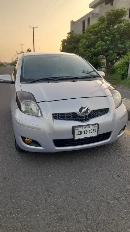 Toyota Vitz 2009 for Sale in Faisalabad Image-1