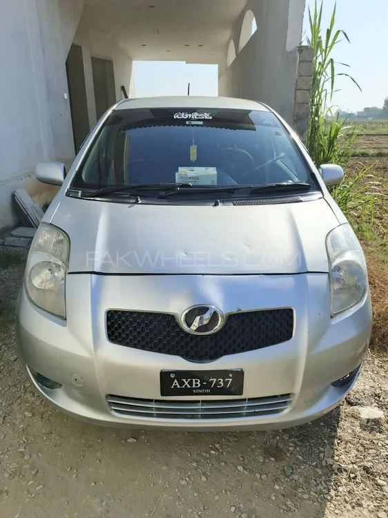 Toyota Vitz 2006 for Sale in Swabi Image-1