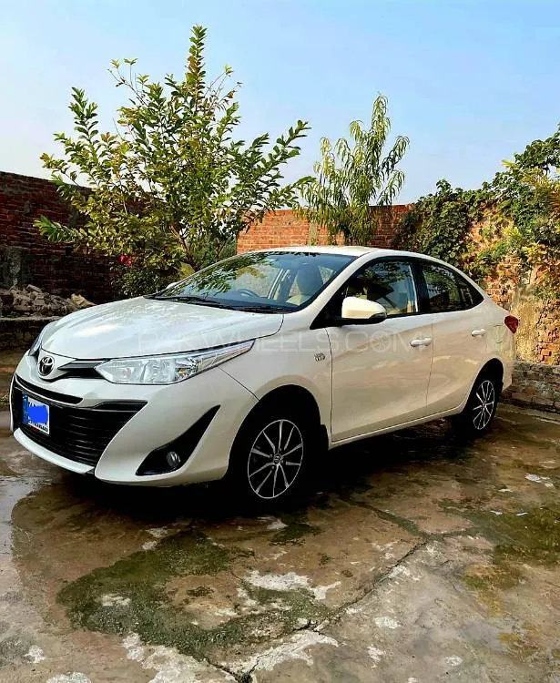 Toyota Yaris Sedan 2021 for Sale in Sarai alamgir Image-1