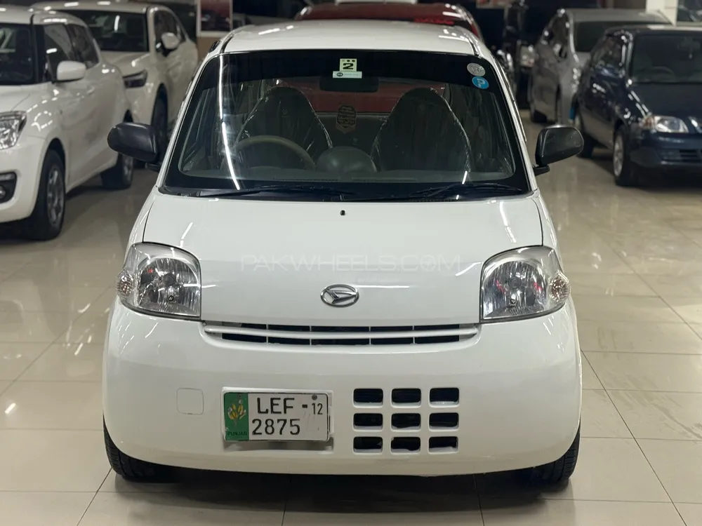 Daihatsu Esse 2007 for Sale in Peshawar Image-1