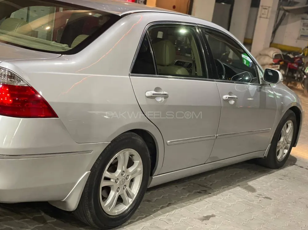 Honda Accord 2006 for Sale in Lahore Image-1