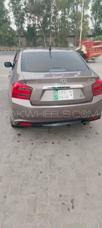 Honda City 2015 for Sale in Okara Image-1