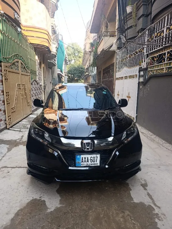 Honda Vezel 2016 for Sale in Rawalpindi Image-1