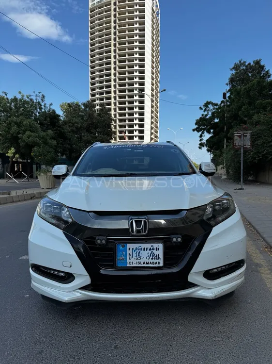 Honda Vezel 2016 for Sale in Karachi Image-1