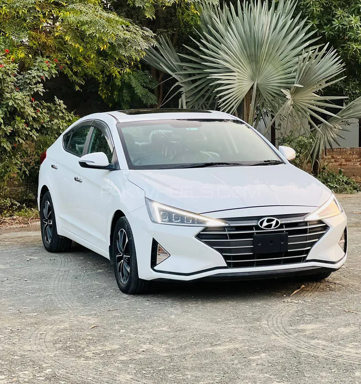 Hyundai Elantra 2022 for Sale in Chichawatni Image-1