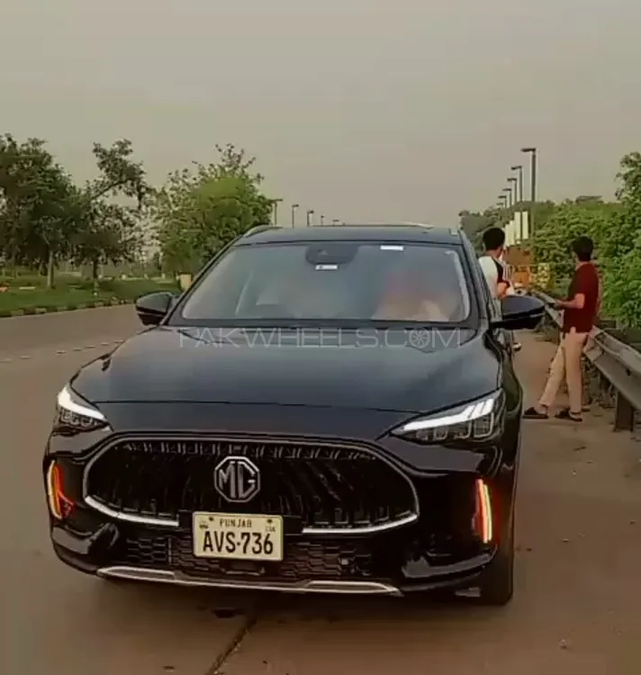 MG HS 2025 for Sale in Faisalabad Image-1