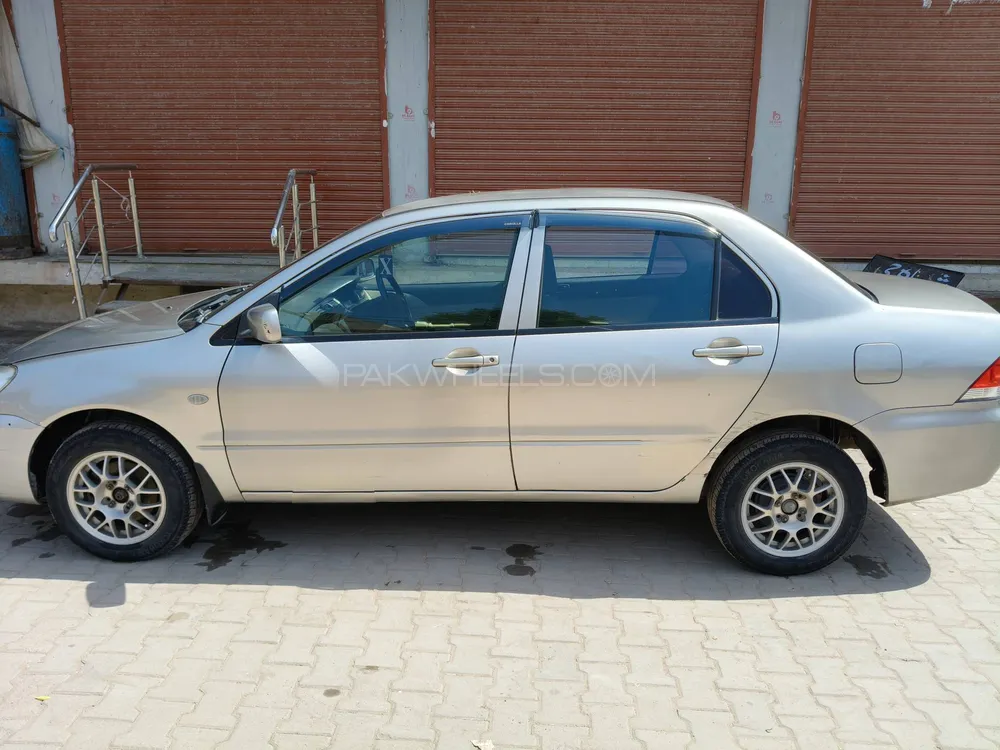 Mitsubishi Lancer 2009 for Sale in Multan Image-1