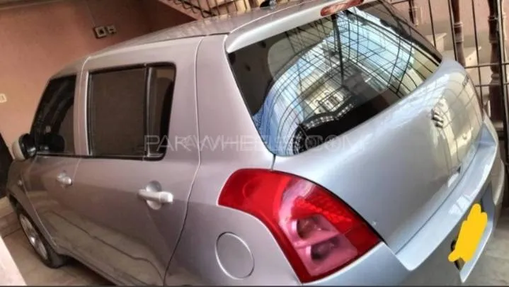 Suzuki Swift 2011 for Sale in Karachi Image-1
