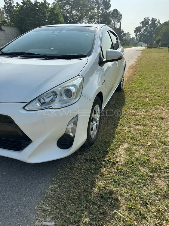 Toyota Aqua 2017 for Sale in Islamabad Image-1