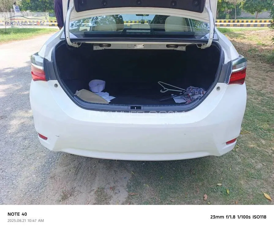 Toyota Corolla 2020 for Sale in Lahore Image-1