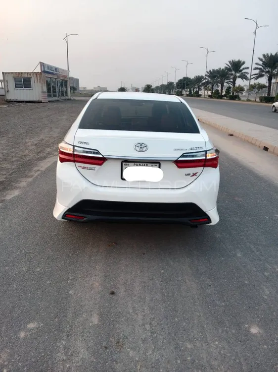 Toyota Corolla 2021 for Sale in Lahore Image-1
