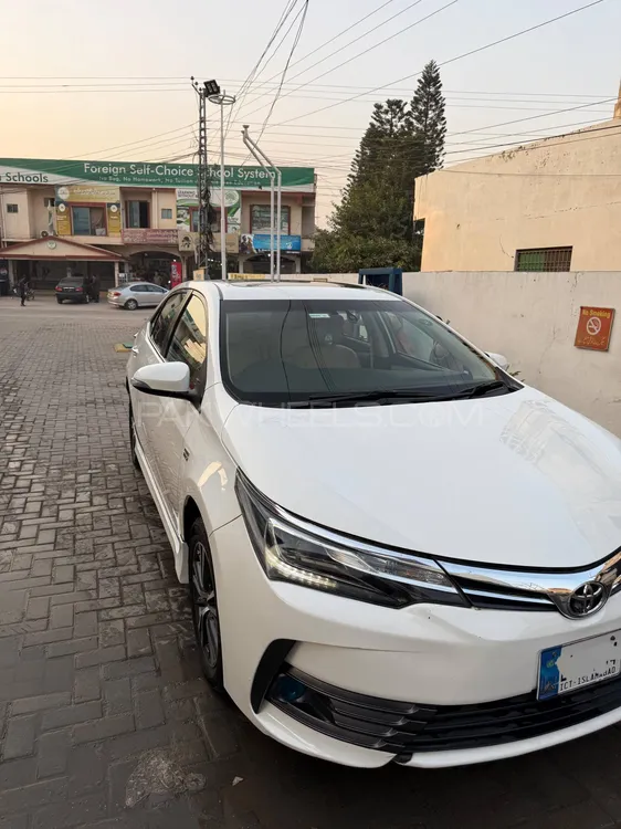 Toyota Corolla 2018 for Sale in Islamabad Image-1