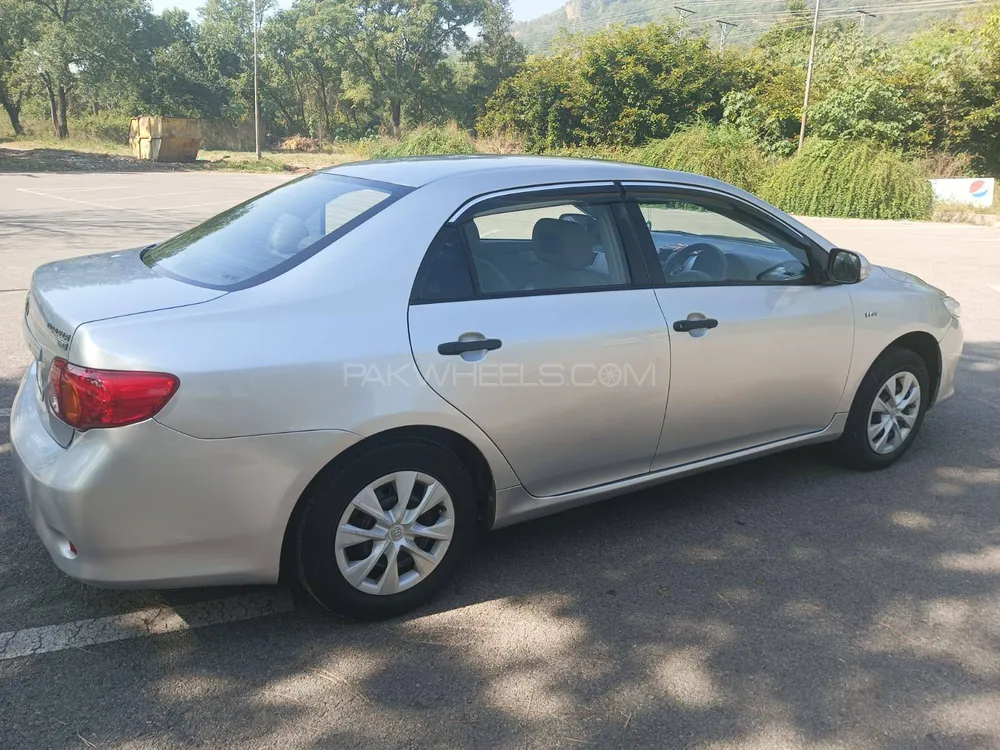 Toyota Corolla 2010 for Sale in Islamabad Image-1