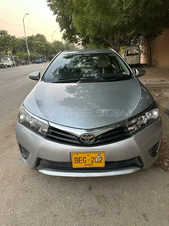 Toyota Corolla 2015 for Sale in Karachi Image-1