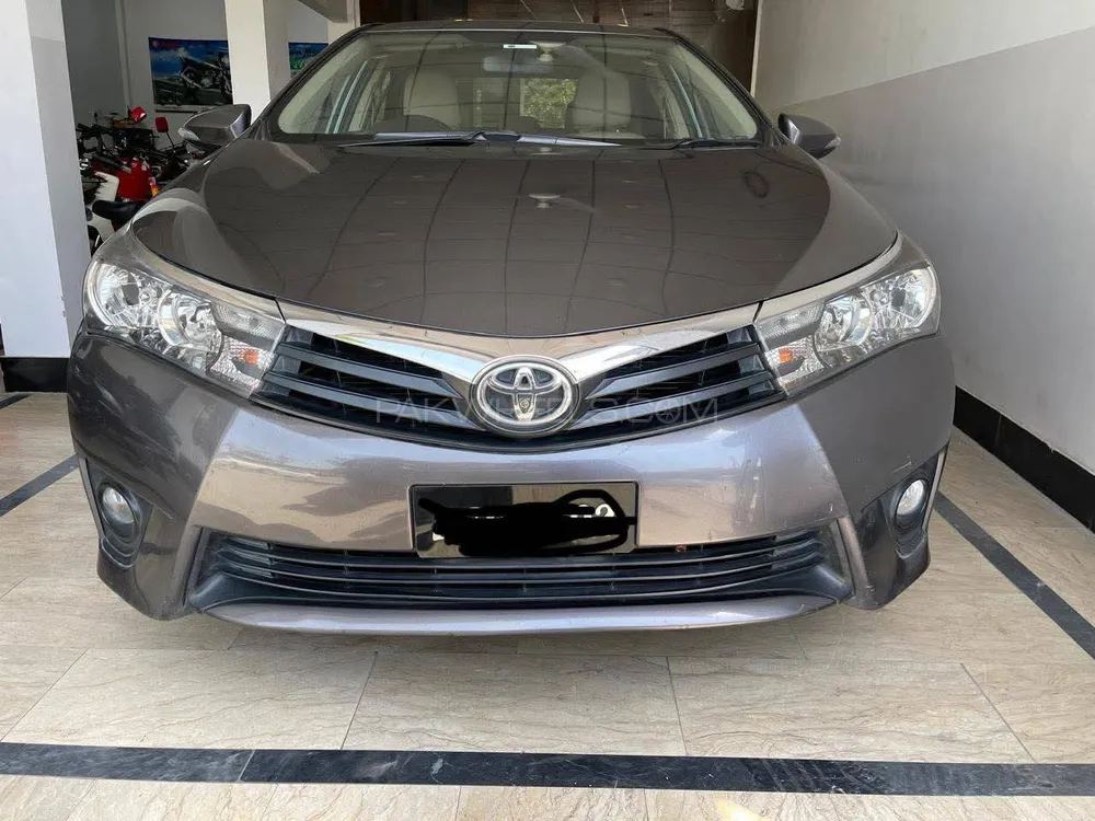 Toyota Corolla 2017 for Sale in Karachi Image-1
