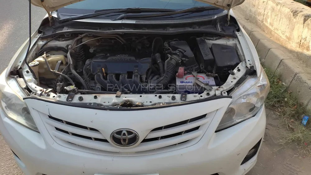 Toyota Corolla 2014 for Sale in Karachi Image-1