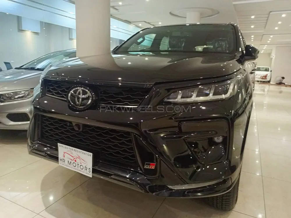 Toyota Fortuner 2025 for Sale in Lahore Image-1