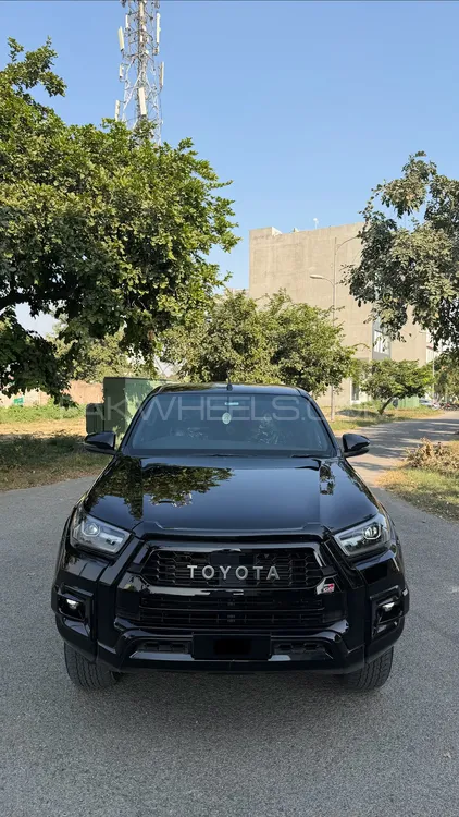 Toyota Hilux 2024 for Sale in Lahore Image-1