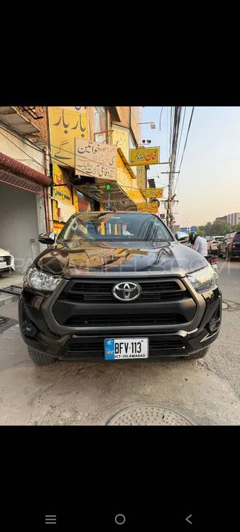 Toyota Hilux 2025 for Sale in Lahore Image-1