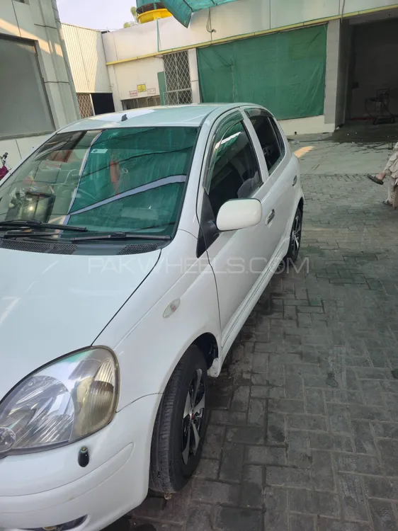 Toyota Vitz 2002 for Sale in Peshawar Image-1