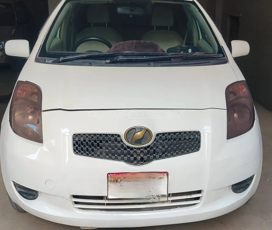 Toyota Vitz 2006 for Sale in Karachi Image-1