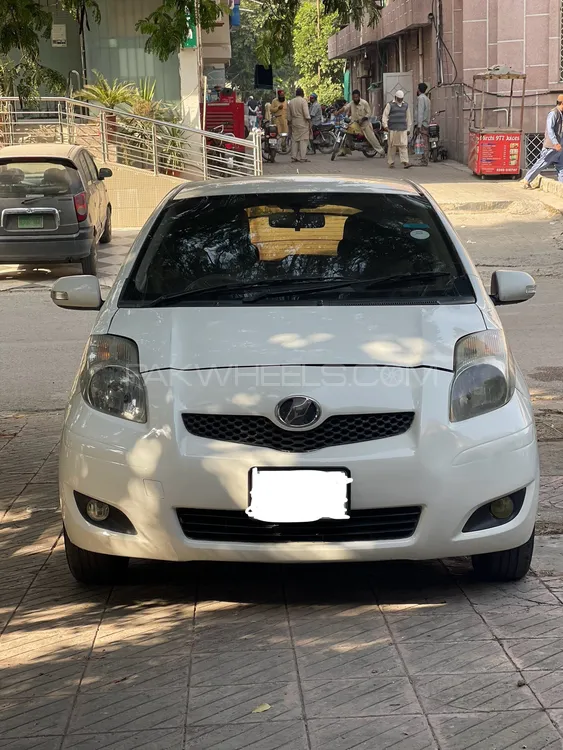 Toyota Vitz 2010 for Sale in Islamabad Image-1