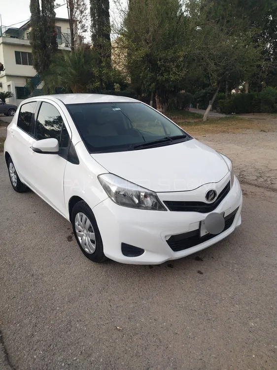Toyota Vitz 2011 for Sale in Islamabad Image-1