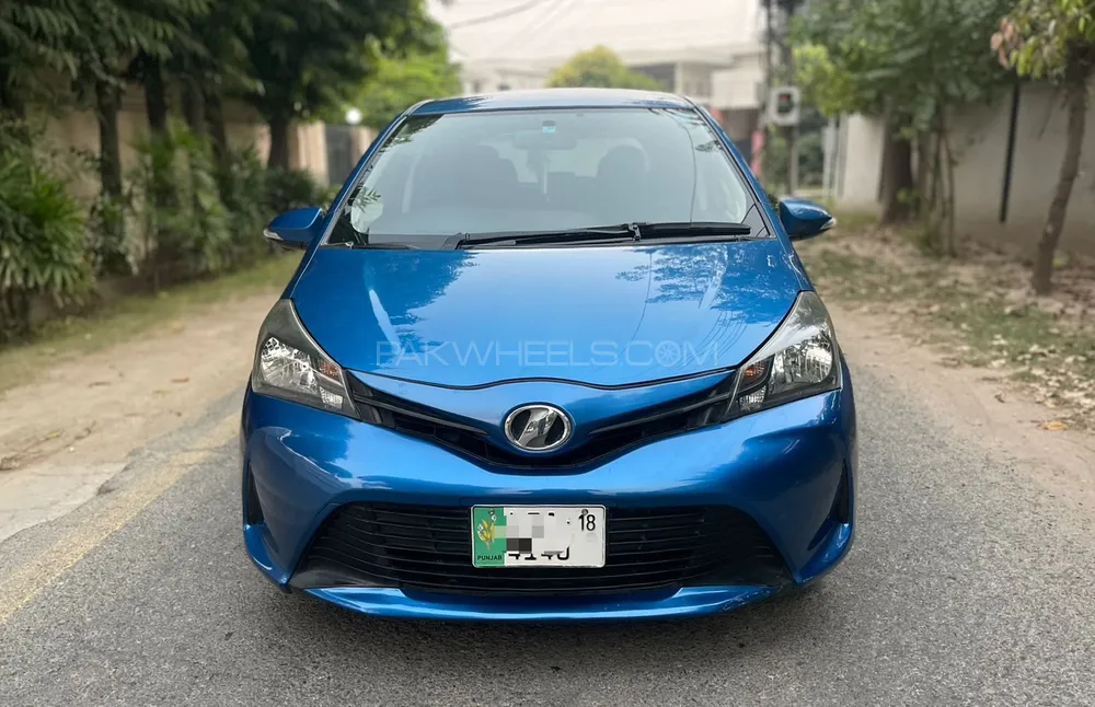 Toyota Vitz 2014 for Sale in Lahore Image-1