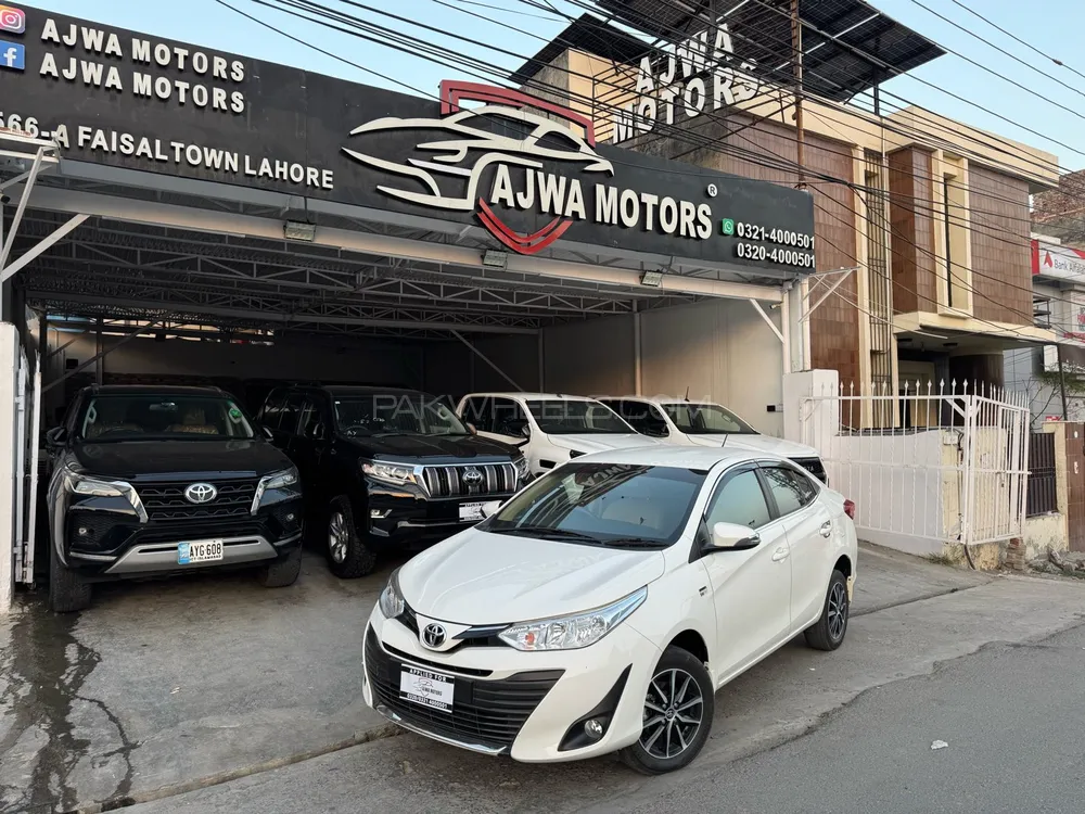 Toyota Yaris Sedan 2021 for Sale in Lahore Image-1