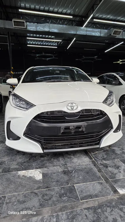 Toyota Yaris Hatchback 2020 for Sale in Sialkot Image-1