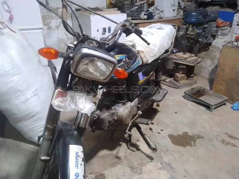 یونیک Xtreme UD 70 2009 for Sale Image-1