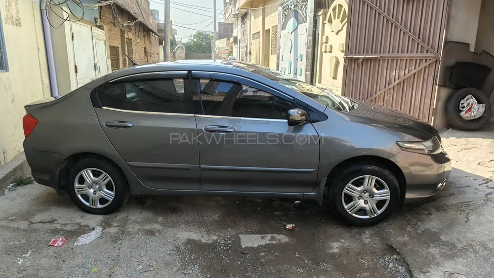 Honda City 2011 for Sale in Gujranwala Image-1
