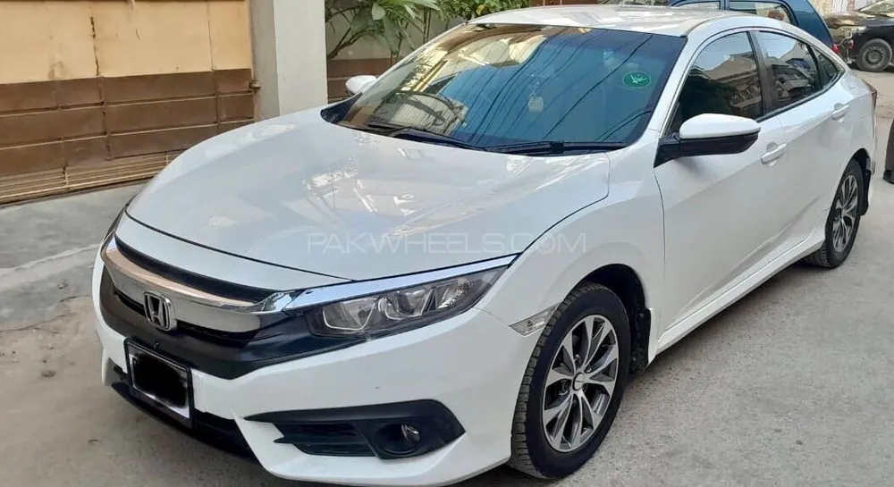 Honda Civic 2017 for Sale in Karachi Image-1