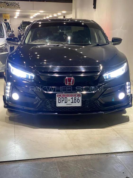 Honda Civic 2018 for Sale in Karachi Image-1