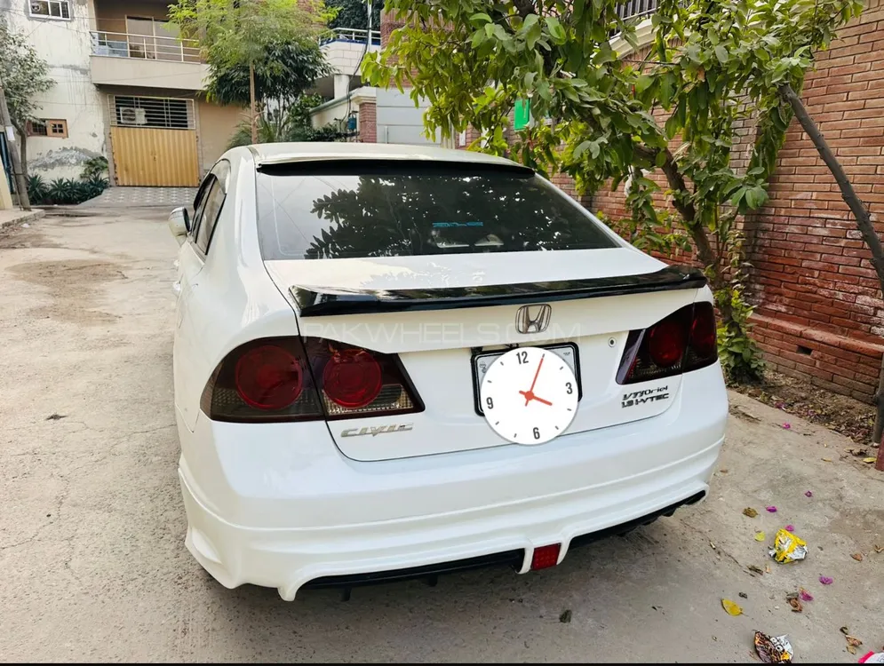 Honda Civic 2011 for Sale in Faisalabad Image-1