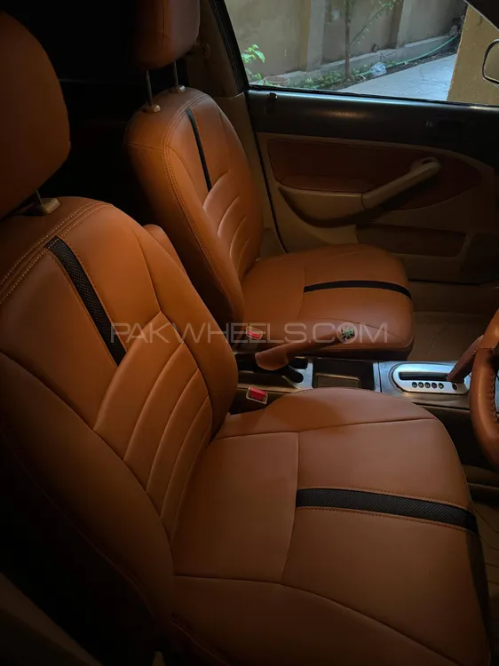 Honda Civic 2004 for Sale in Lahore Image-1