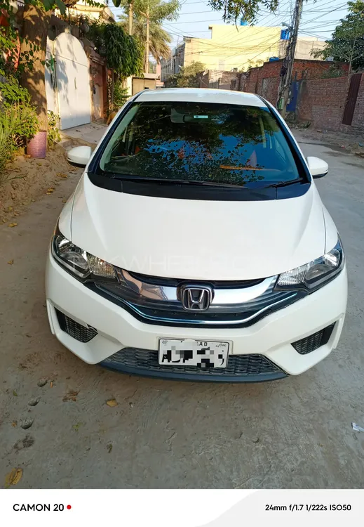 Honda Fit 2016 for Sale in Lahore Image-1