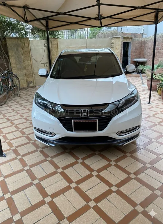 Honda Vezel 2016 for Sale in Karachi Image-1